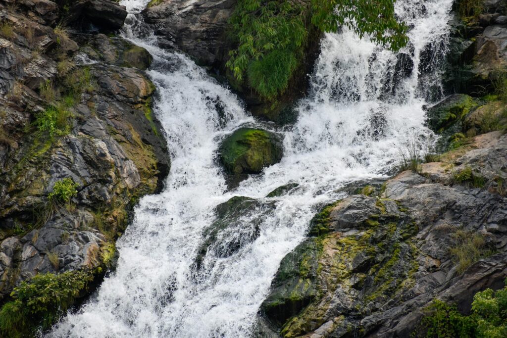 वाटरफॉल ट्रेकिंग भारत